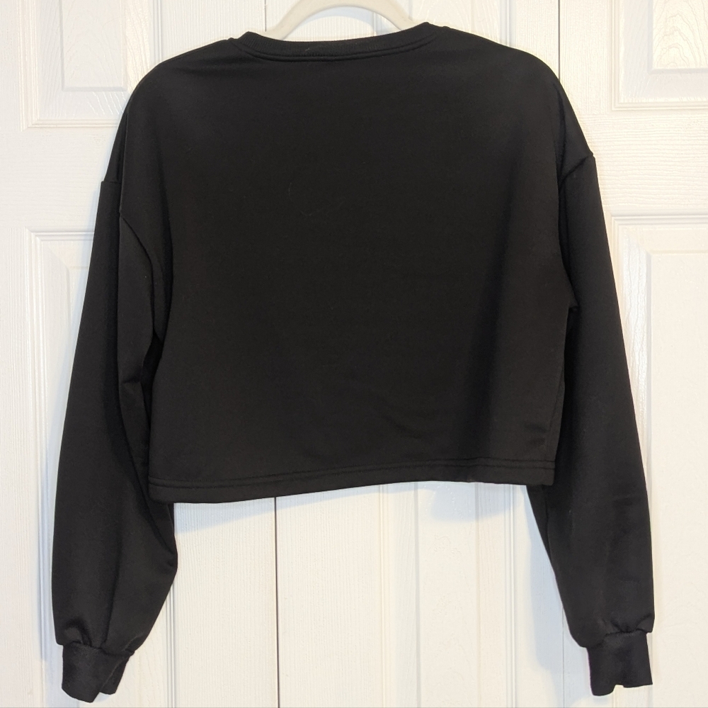 ROMWE Black Crop Sweatshirt with Bride Of Frankenstein Graphic Size Medium - Picture 2 of 4